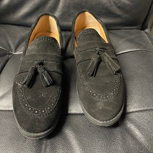 Men’s black loafers